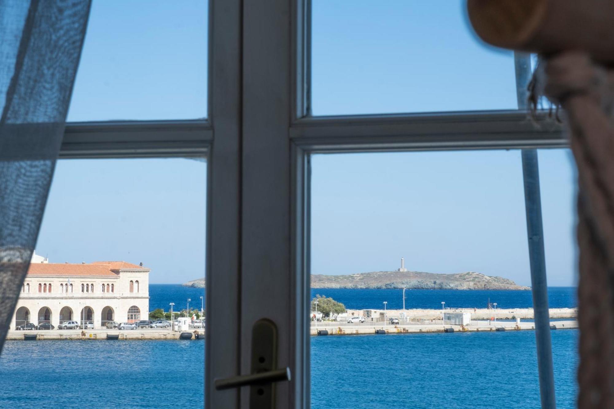 La Casa Nikolaou Sylivani Ermoupoli Bagian luar foto