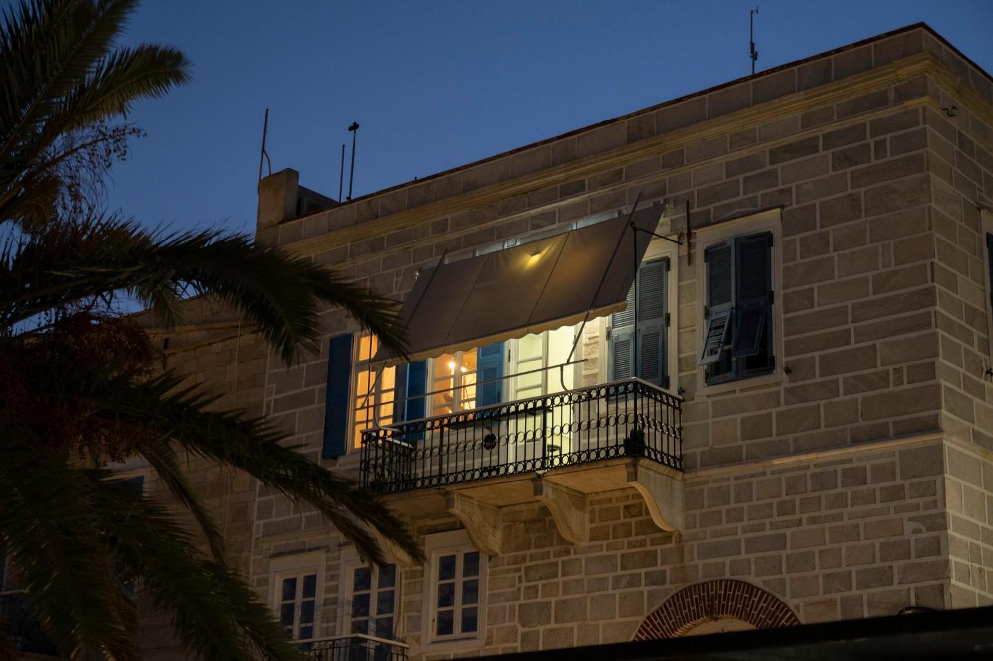La Casa Nikolaou Sylivani Ermoupoli Bagian luar foto